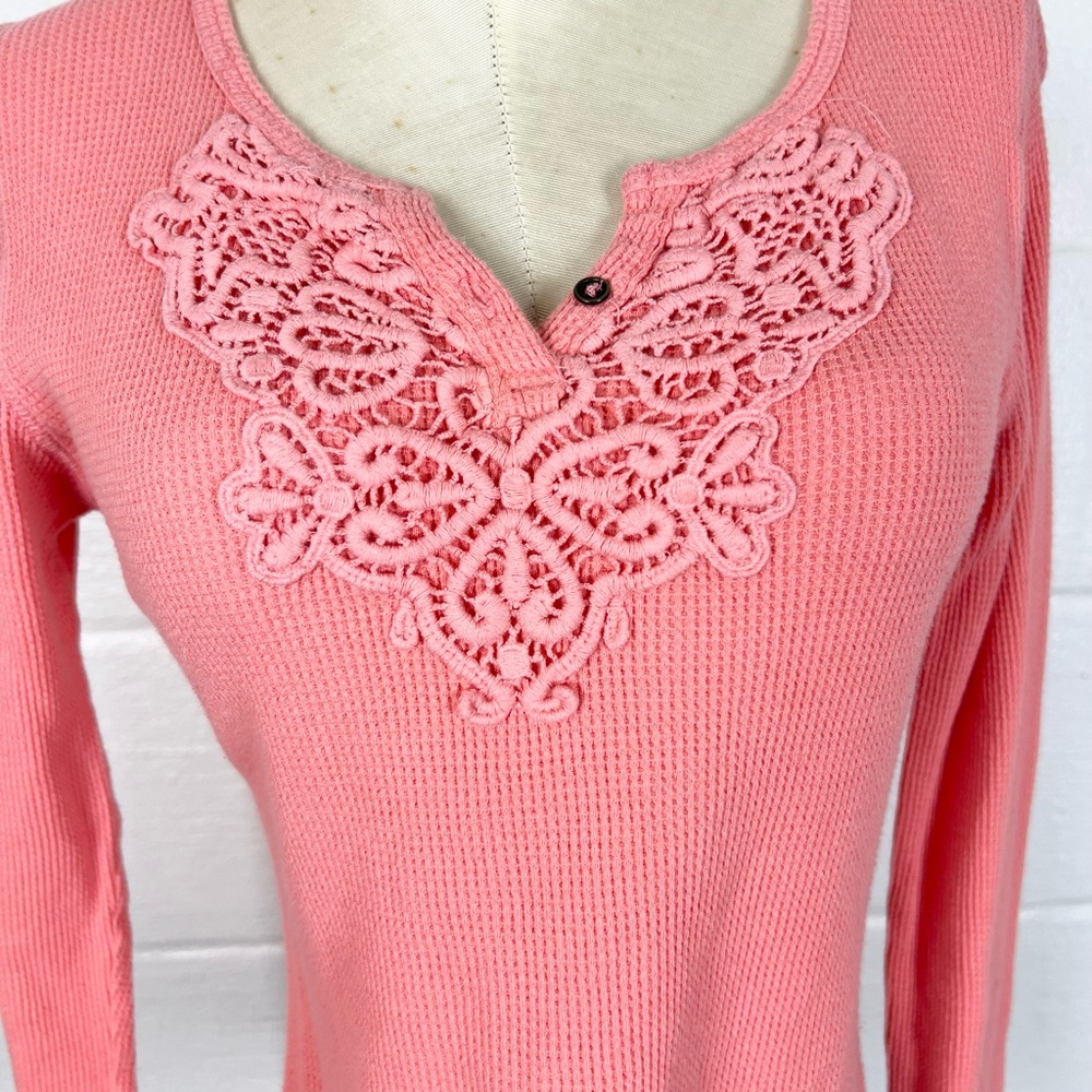 Y2K vintage thermal henley top with crochet lace size Small peach melon color - Picture 3 of 5